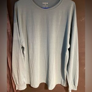Oversized women’s long sleeve